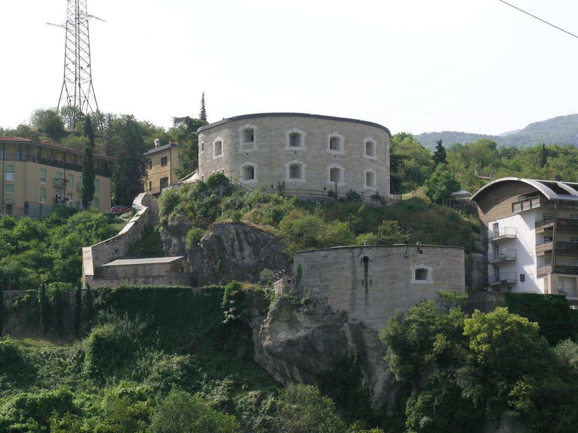 Appartamento Ellen Torbole Sul Garda Εξωτερικό φωτογραφία